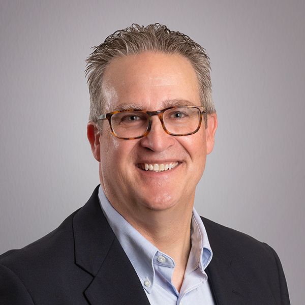 Headshot Drew Luning.