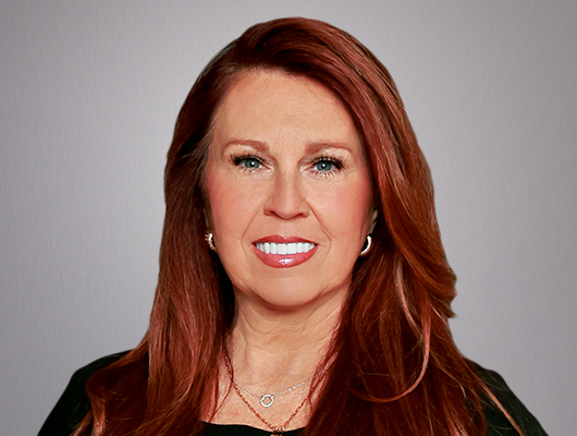 Stephanie Sweet headshot.